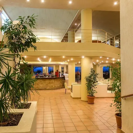 Allsun Zorbas Village 4* Herszonisszosz